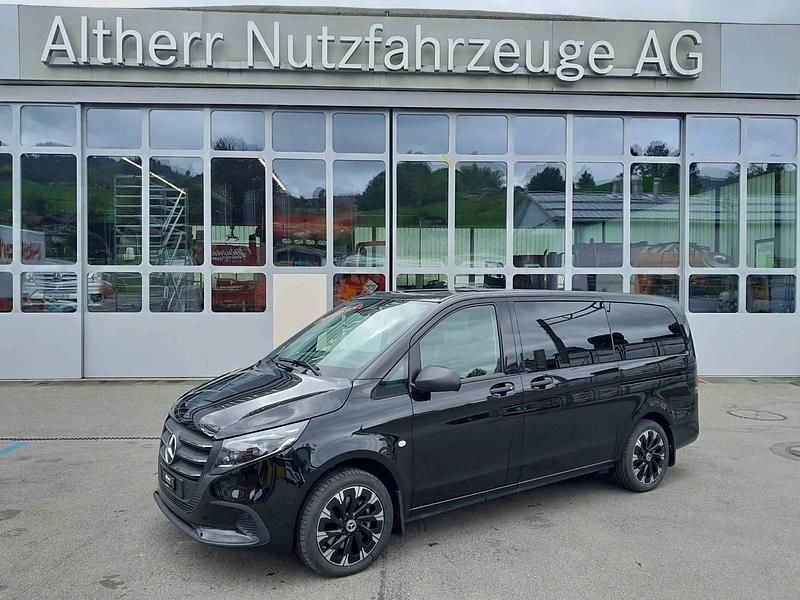 Schwarz Gebraucht 2024 Mercedes Vito Van / Kleinbus | CHF 61’900 (Etwas zu teuer) - Bild 1/4