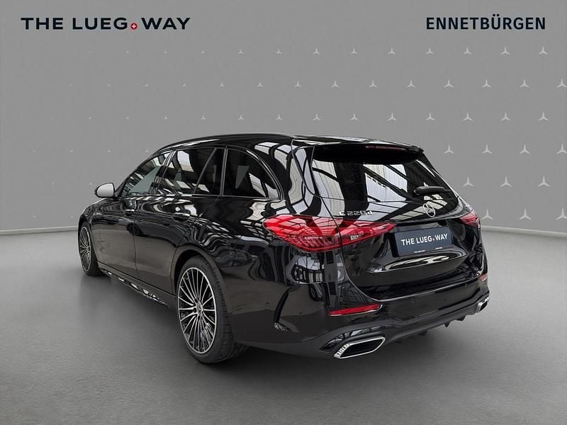 Gebraucht Mercedes C220 197 PS (144 kW) 2025 Schwarz Kombi