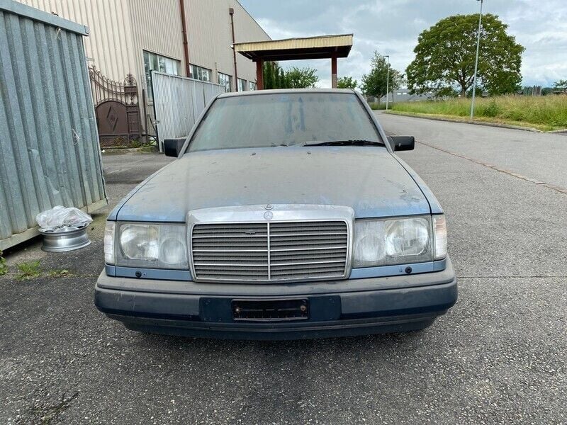 Gebraucht 1986 Mercedes E260 Limousine | CHF 4’000 - Bild 1/4