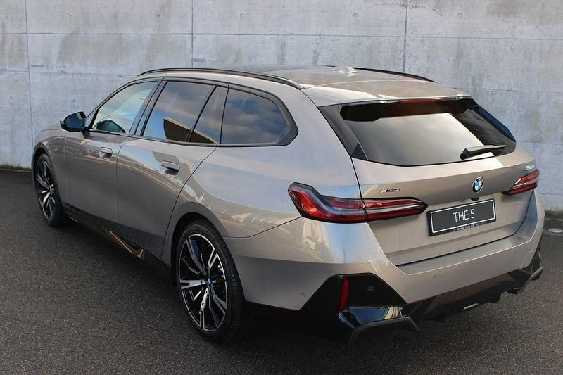 Neu BMW 540 Comfort Edition 303 PS (222 kW) 2025 Kombi