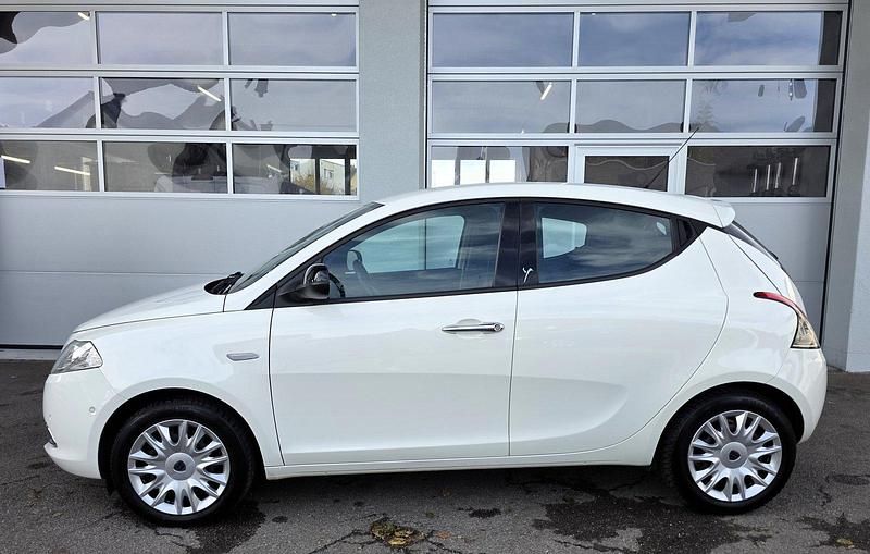 Gebraucht Lancia Ypsilon Gold 85 PS (62 kW) 2012 Kleinwagen