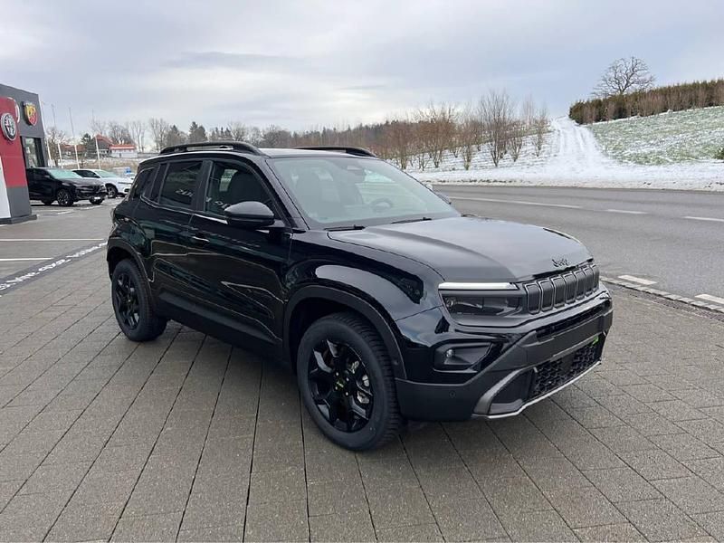 Neu Jeep Avenger Overland 145 PS (106 kW) 2026 Schwarz SUV