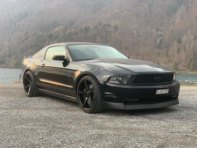 Gebraucht 2012 Ford V8 Premium | CHF 30’330 - Bild 1/4