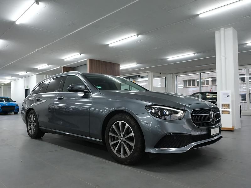 Gebraucht Mercedes E200 AMG line 197 PS (144 kW) 2021
