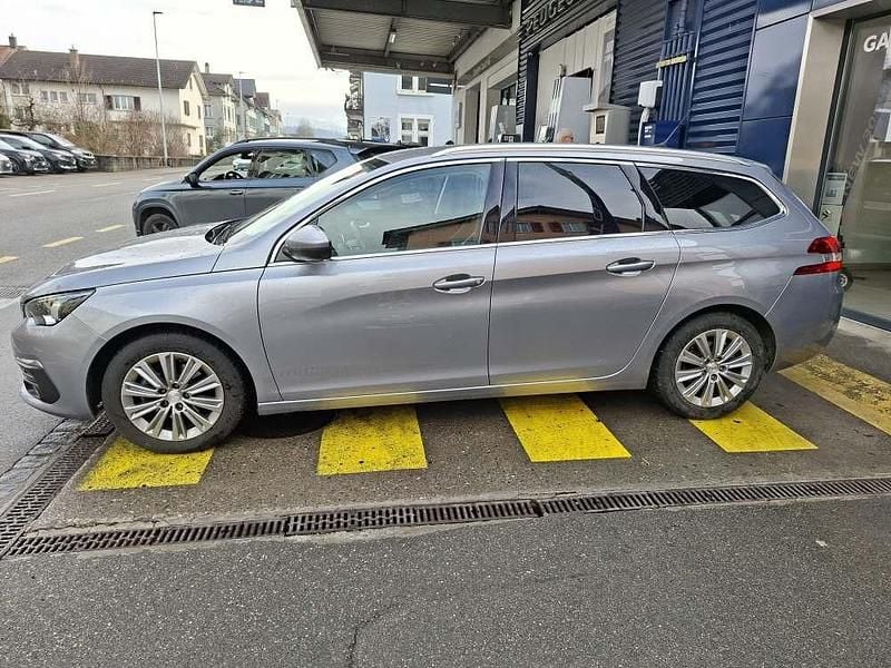 Gebraucht Peugeot 308 SW Allure 131 PS (96 kW) 2020 Grau Kombi