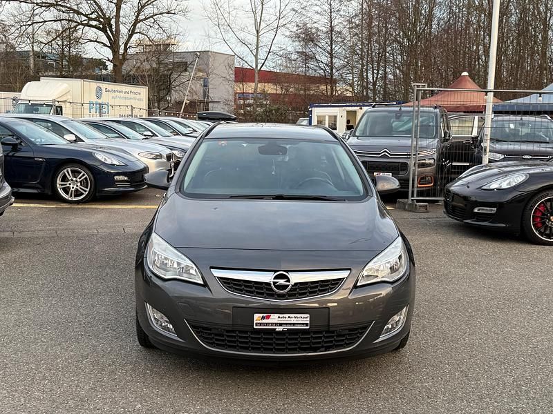 Gebraucht Opel Astra 140 PS (102 kW) 2012 Kombi