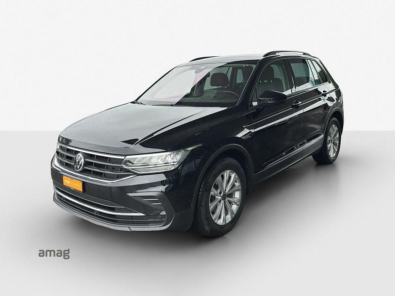 Deepblack perleffekt Gebraucht 2020 VW Tiguan Life SUV | CHF 22’990 (Etwas zu teuer) - Bild 1/4