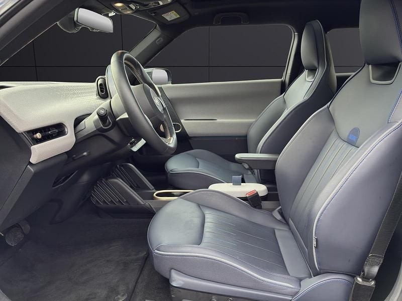 Gebraucht Mini Cooper SE 160 kW (218 PS) 2024 Blau Kleinwagen