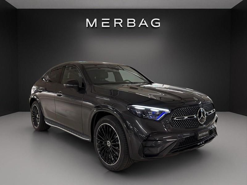 Grau Neu 2025 Mercedes GLC400d Coupé | CHF 96’200 - Bild 1/4
