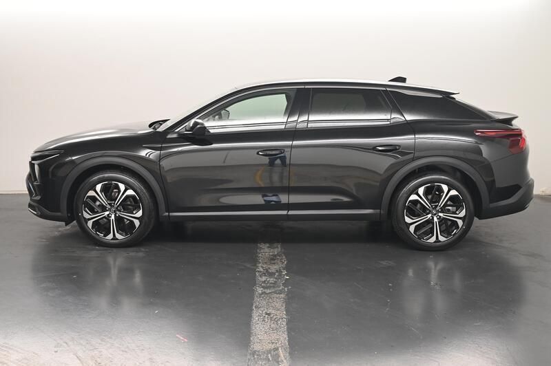 Neu Citroën C5 X 136 PS (100 kW) 2025 Schwarz Kombi