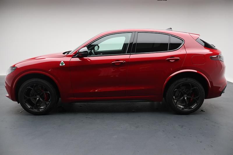 Neu Alfa Romeo Stelvio Quadrifoglio 519 PS (381 kW) 2025 Rot SUV