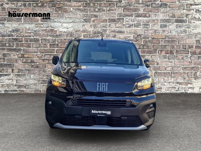 Neu Fiat e-Doblò Basis 100 kW (136 PS) 2025 Schwarz Van / Kleinbus