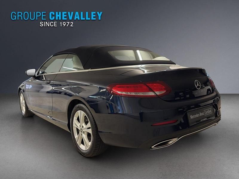 Gebraucht Mercedes C200 184 PS (135 kW) 2018 Blau Cabrio