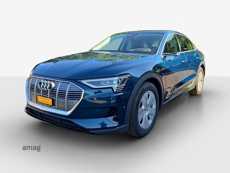 Galaxisblau metallic Gebraucht 2020 Audi e-tron Design SUV | CHF 29’800 (Fairer Preis) - Bild 1/4