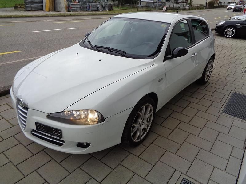 Gebraucht Alfa Romeo 147 Progression 105 PS (77 kW) 2005 Kleinwagen