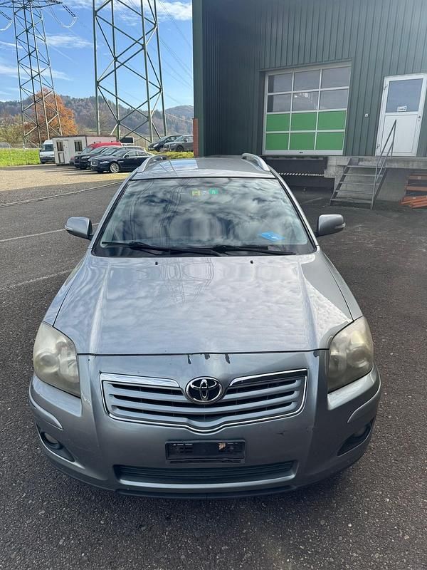 Gebraucht 2008 Toyota Avensis | CHF 2’400 (Fairer Preis) - Bild 1/4