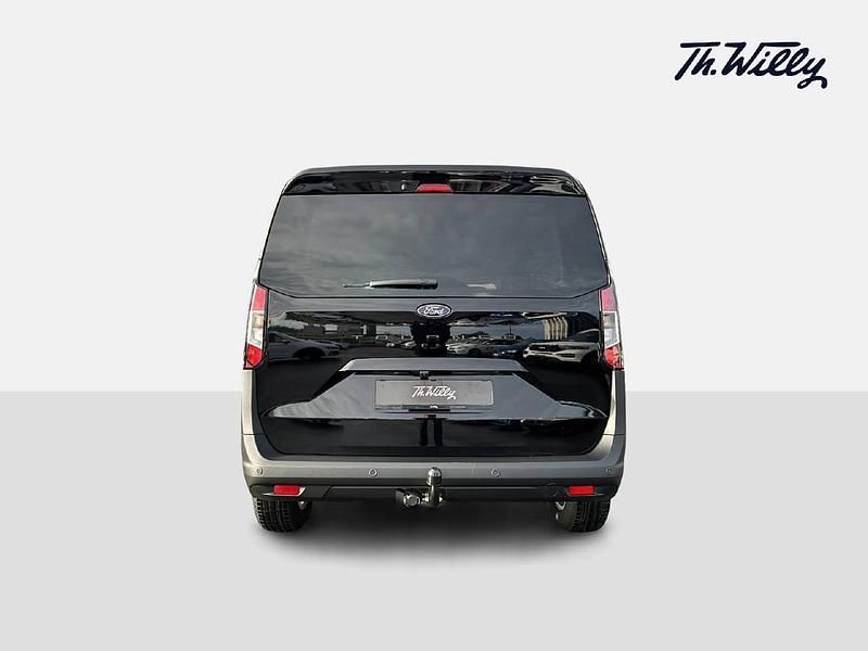 Gebraucht Ford Tourneo Titanium 125 PS (91 kW) 2024 Schwarz Kombi