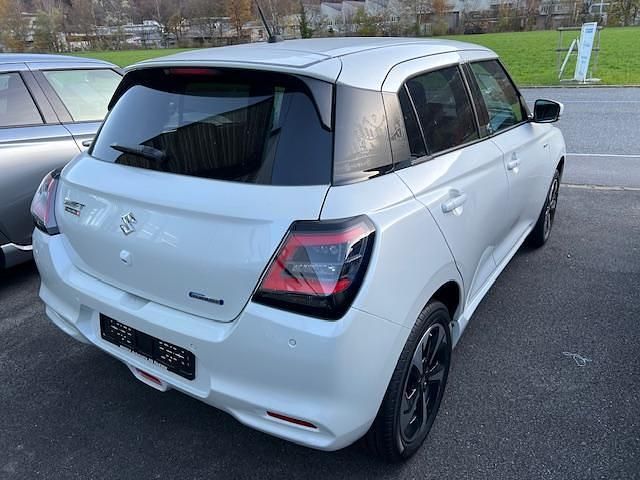 Neu Suzuki Swift 82 PS (60 kW) 2025 Weiss Limousine