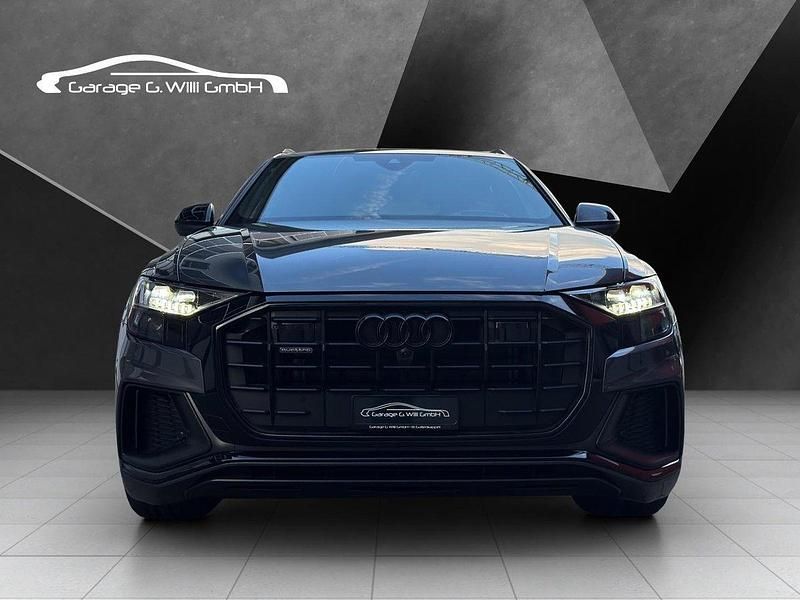 Gebraucht Audi Q8 S-Line 286 PS (210 kW) 2023 SUV