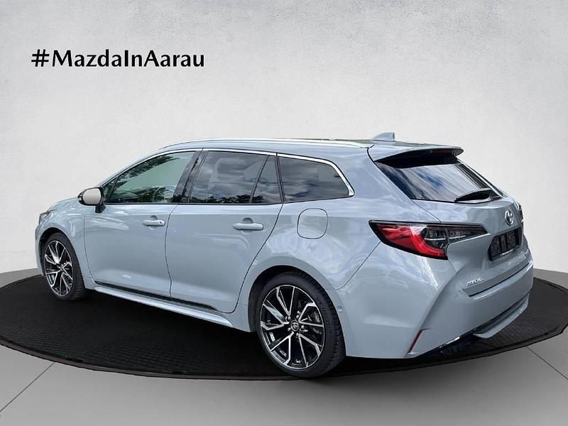 Gebraucht Toyota Corolla Premium 196 PS (144 kW) 2022 Grau Kombi