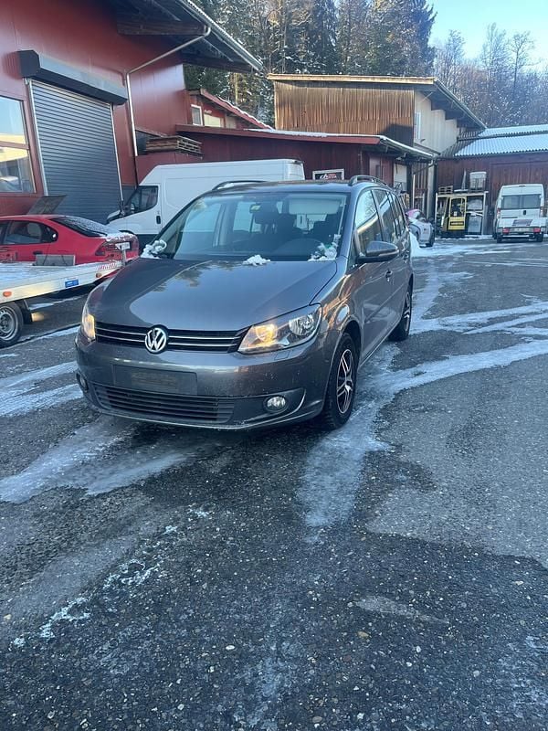 Gebraucht 2013 VW Touran Trendline Van / Kleinbus | CHF 4’900 (Superpreis) - Bild 1/4