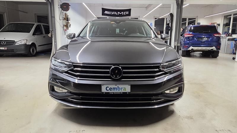 Gebraucht VW Passat Elegance 200 PS (147 kW) 2020