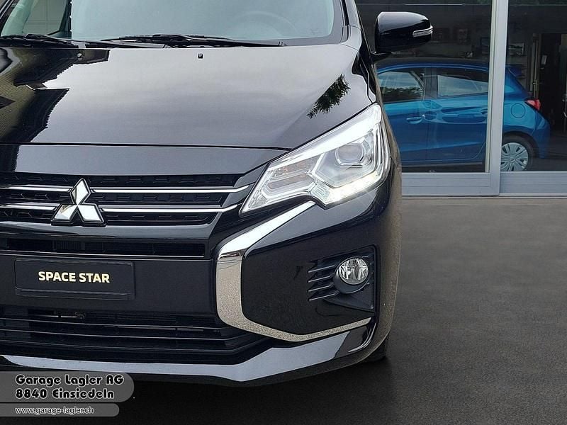 Gebraucht Mitsubishi Space Star Intense+ 71 PS (52 kW) 2024 Schwarz Limousine