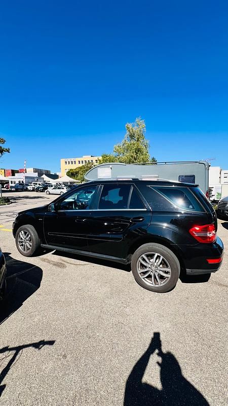 Gebraucht Mercedes ML350 211 PS (155 kW) 2011 SUV