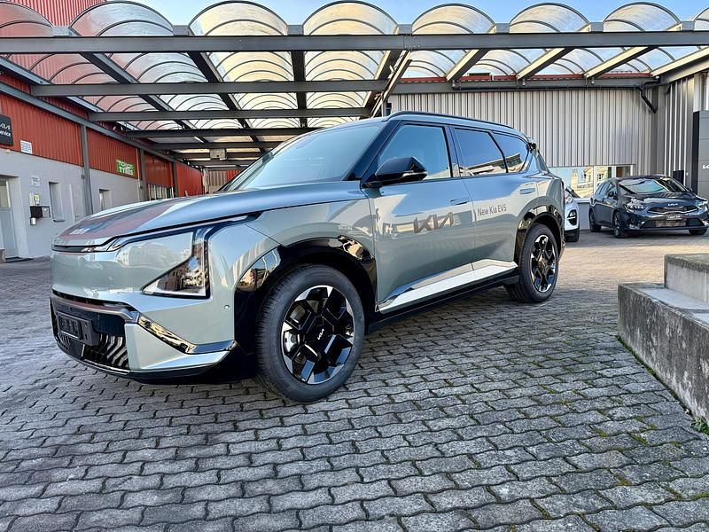 Neu Kia EV5 GT-Line 159 kW (217 PS) 2026 Grün SUV