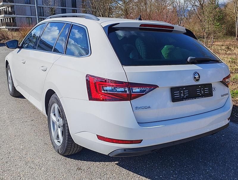 Gebraucht Skoda Superb Ambition 150 PS (110 kW) 2017 Kombi