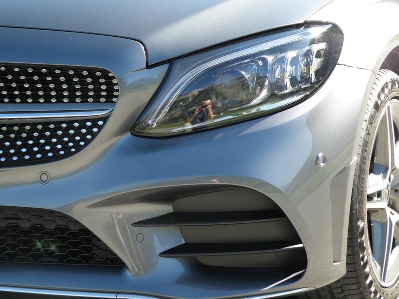 Gebraucht Mercedes C220 AMG line 194 PS (142 kW) 2018