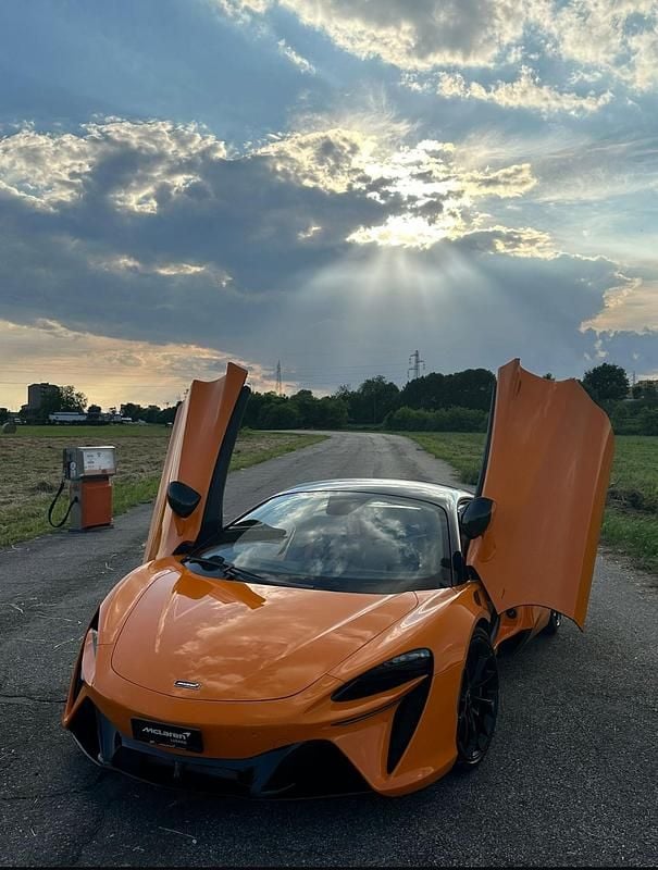 Gebraucht 2023 McLaren Artura | CHF 199’999 (Superpreis) - Bild 1/4