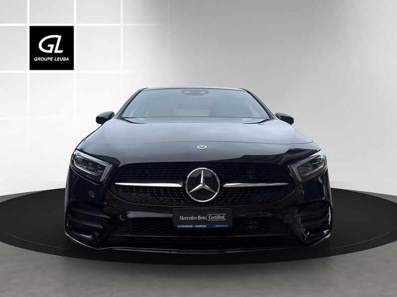 Gebraucht Mercedes A200 AMG line 163 PS (119 kW) 2021 Schwarz Limousine