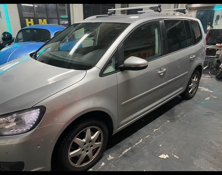 Gebraucht VW Touran Highline 170 PS (125 kW) 2012 Van / Kleinbus