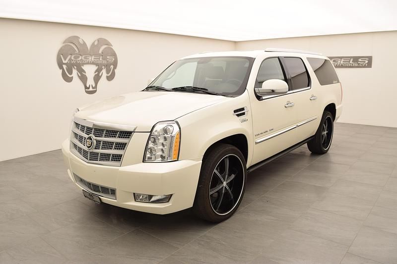 Weiss Gebraucht 2012 Cadillac Escalade SUV | CHF 43’900 - Bild 1/4