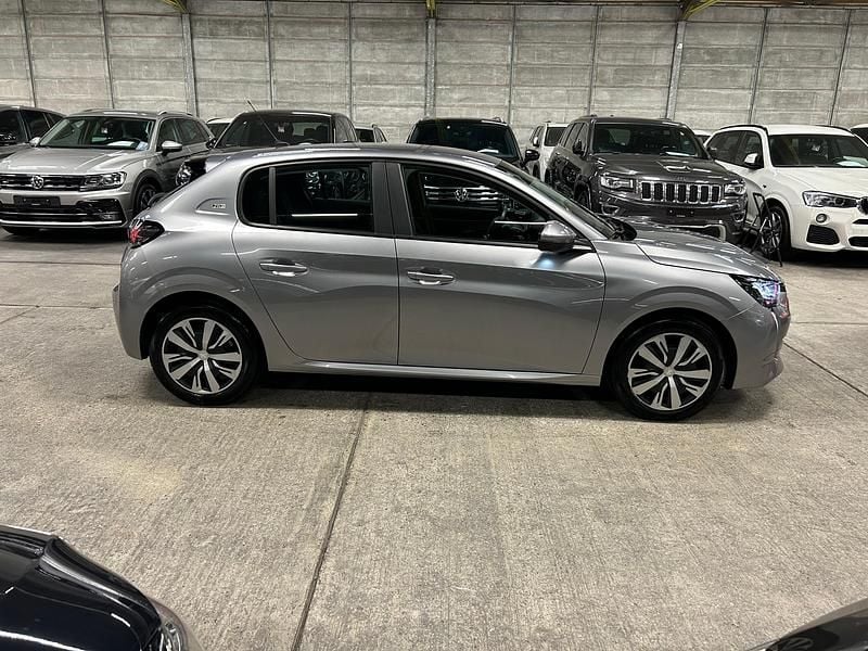 Gebraucht Peugeot 208 Active 75 PS (55 kW) 2020 Kleinwagen