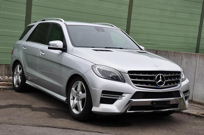 Gebraucht 2013 Mercedes ML350 Executive SUV | CHF 10’500 - Bild 1/4