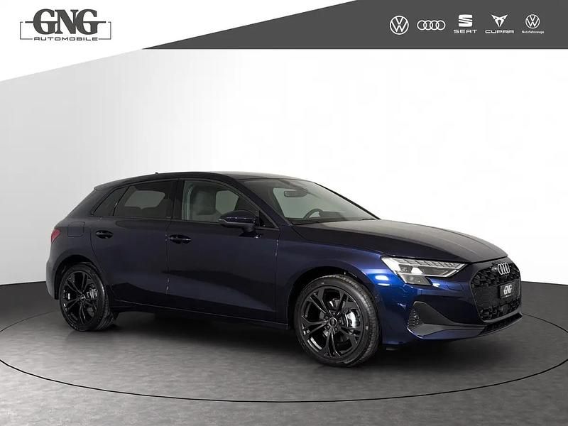 Neu Audi A3 Attraction 150 PS (110 kW) 2026 Blau