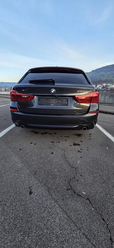 Gebraucht BMW 530 Sport Line 265 PS (194 kW) 2018 Kombi