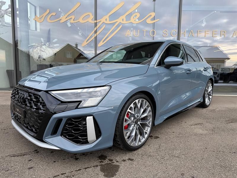 Gebraucht Audi RS3 Sportback 400 PS (294 kW) 2024 Kleinwagen