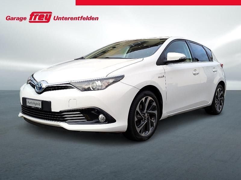 Weiss Gebraucht 2016 Toyota Auris Hybrid Trend Limousine | CHF 14’900 (Etwas zu teuer) - Bild 1/4
