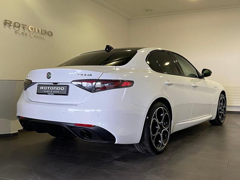 Neu Alfa Romeo Giulia Veloce 280 PS (205 kW) 2025 Schwarz Limousine