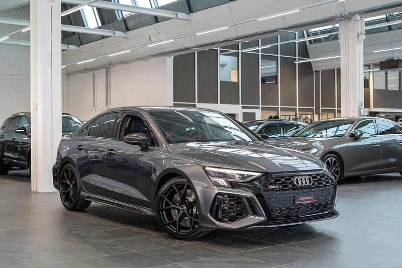 Gebraucht Audi RS3 Ambiente 400 PS (294 kW) 2023 Limousine