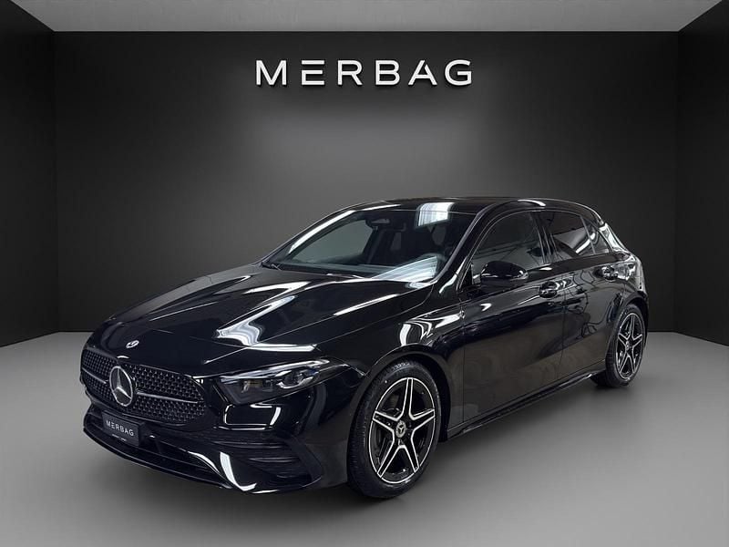 Neu Mercedes A200 Night 163 PS (119 kW) 2025 Schwarz Limousine