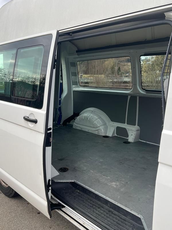 Gebraucht VW T5 140 PS (102 kW) 2015 Van
