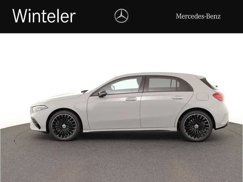 Neu Mercedes A250 163 PS (119 kW) 2025 Grau Limousine