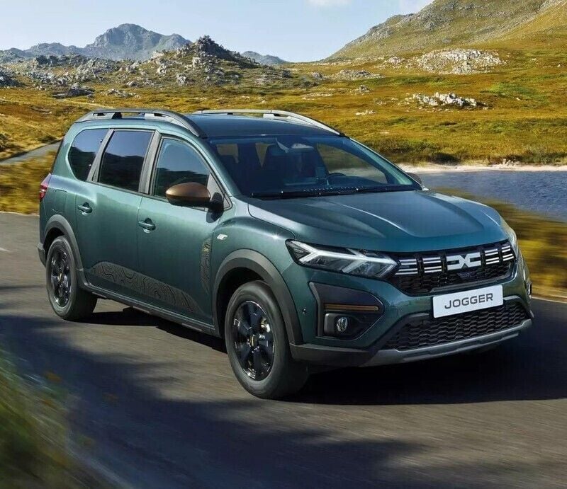 Gebraucht 2023 Dacia Jogger Extreme Van / Kleinbus | CHF 18’000 (Fairer Preis) - Bild 1/4