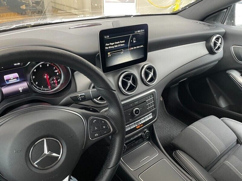 Gebraucht Mercedes CLA200 Shooting Brake Night 156 PS (114 kW) 2017 Kombi