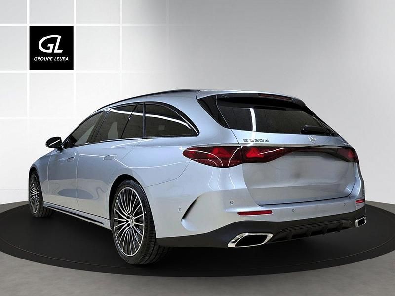 Neu Mercedes E220 197 PS (144 kW) 2025 Silber Kombi