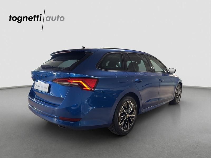 Gebraucht Skoda Octavia Ambition 110 PS (80 kW) 2021 Blau Kombi